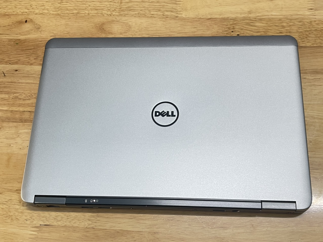 dell 7240 mãu laptop cũ giá rẻ